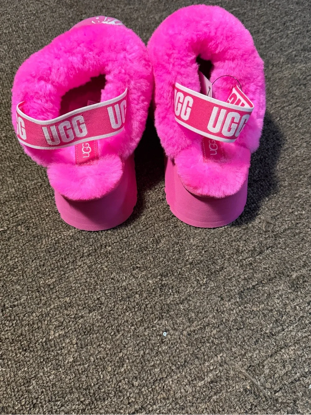 UGG ladies Hot Pink Fluffy Slide Sandals